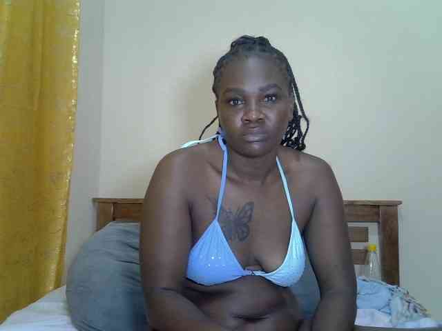 Prettyliz30 webcam