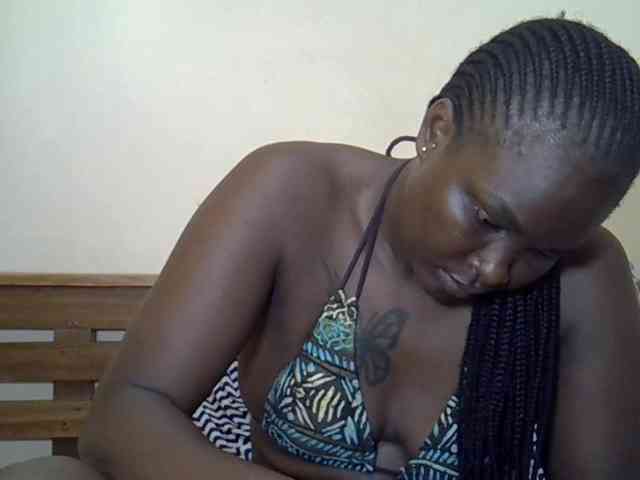Prettyliz30 webcam