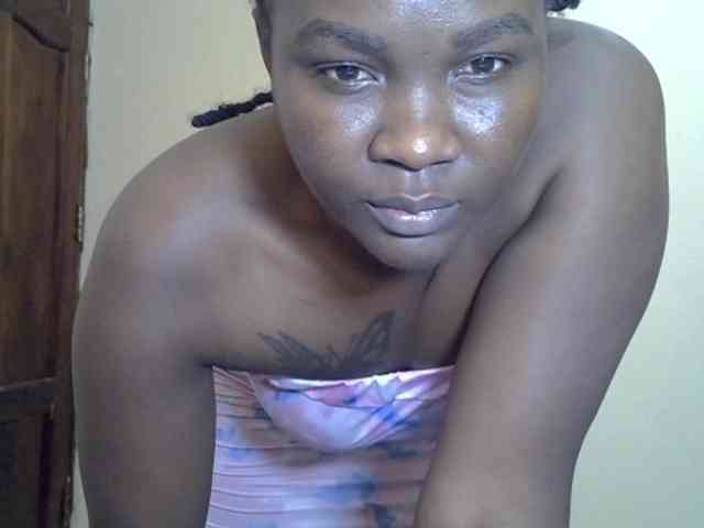 Prettyliz30 webcam