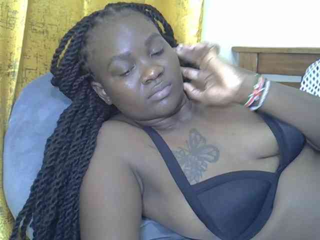 Prettyliz30 webcam