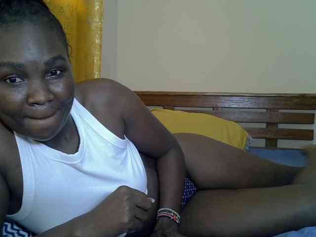 Prettyliz30 webcam