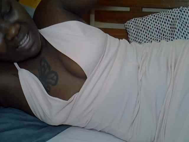 Prettyliz30 webcam