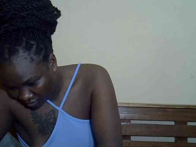 Prettyliz30 webcam