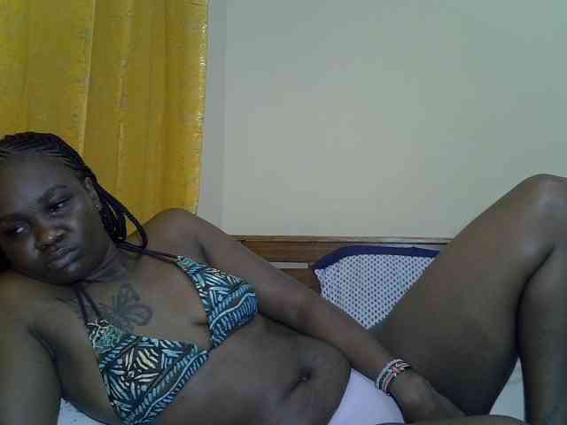 Prettyliz30 webcam