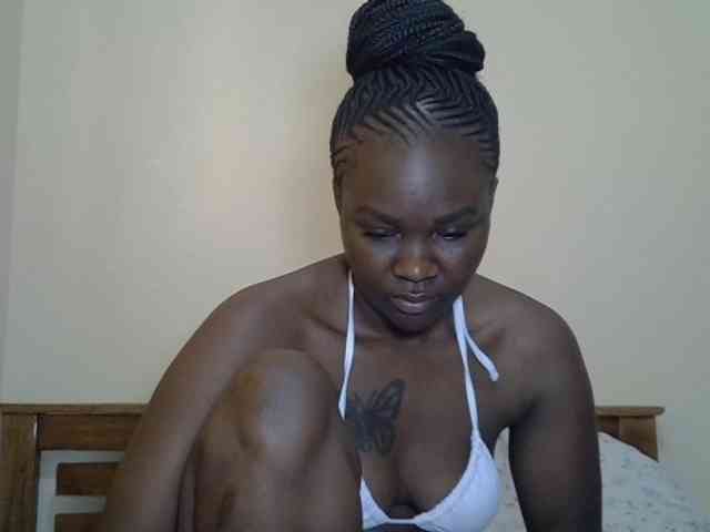 Prettyliz30 webcam