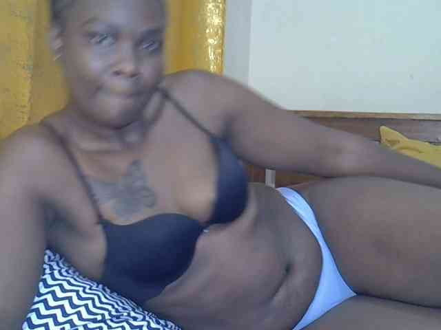 Prettyliz30 webcam