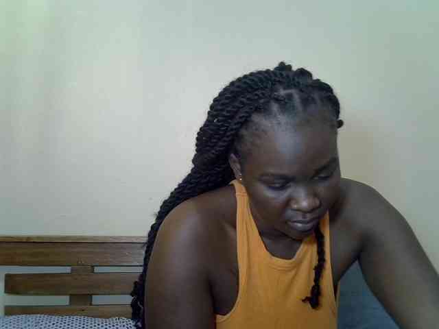 Prettyliz30 webcam