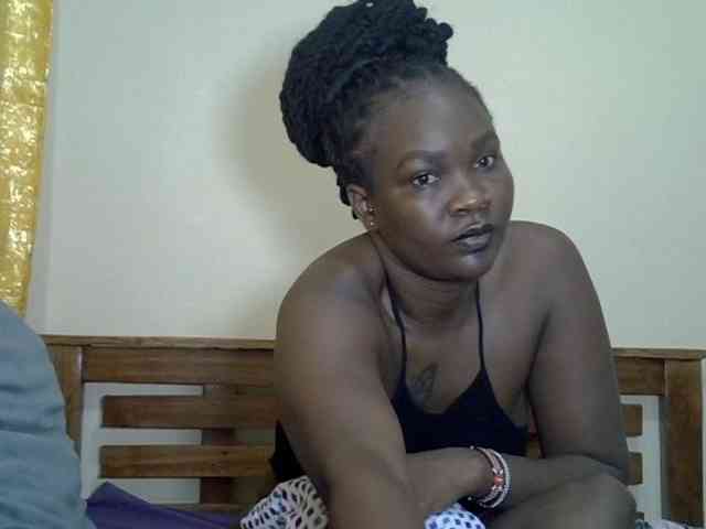 Prettyliz30 webcam