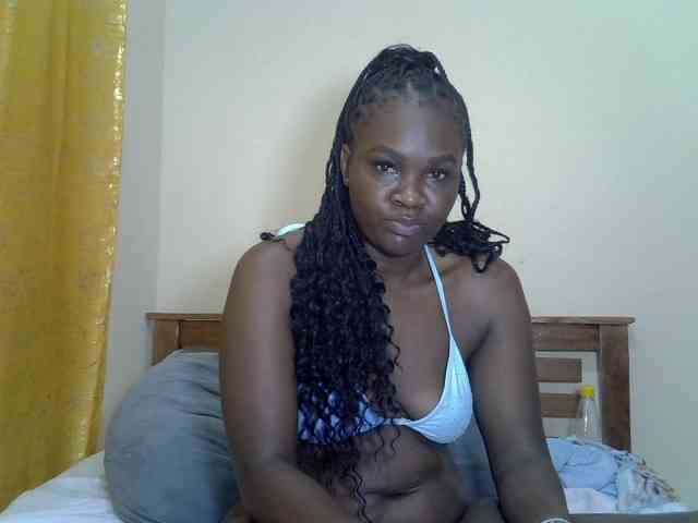 Prettyliz30 webcam
