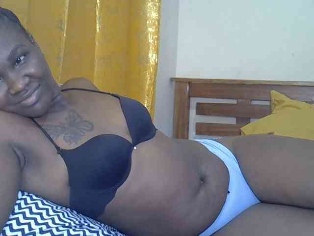 Prettyliz30 webcam