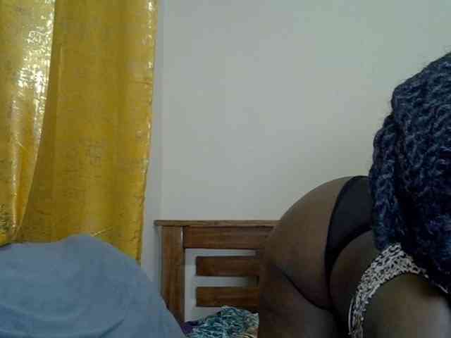 Prettyliz30 webcam