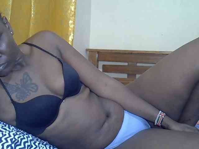 Prettyliz30 webcam