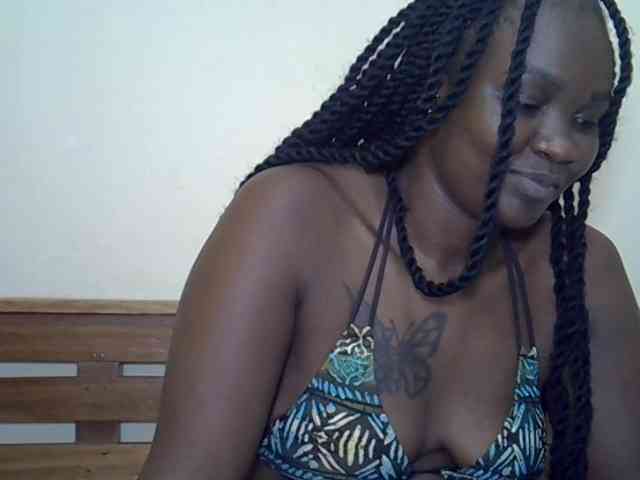 Prettyliz30 webcam