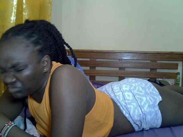 Prettyliz30 webcam