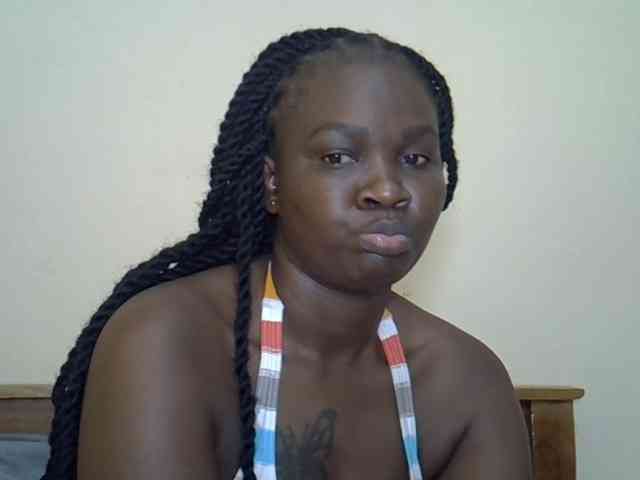 Prettyliz30 webcam