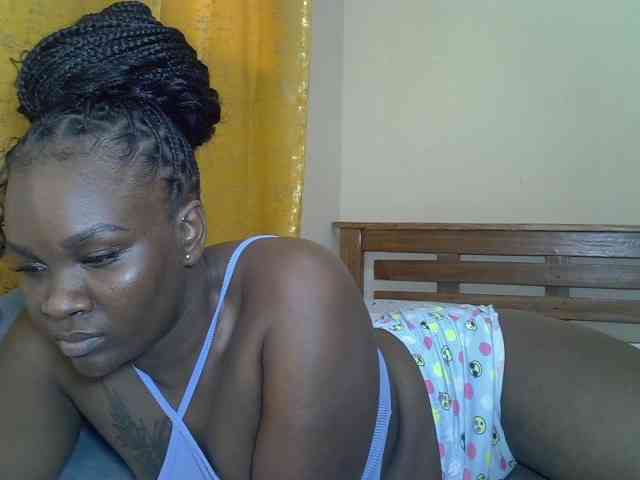 Prettyliz30 webcam