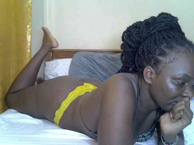 Prettyliz30 webcam