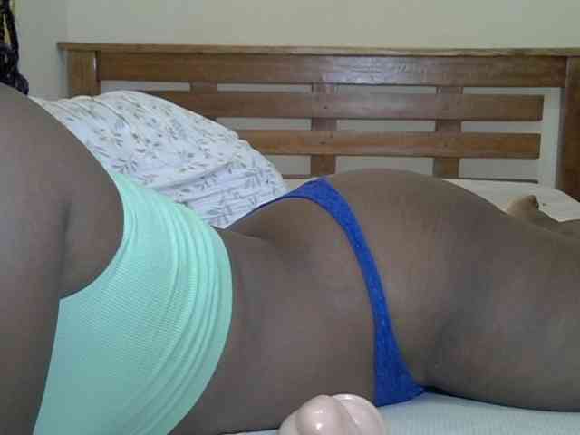 Prettyliz30 webcam