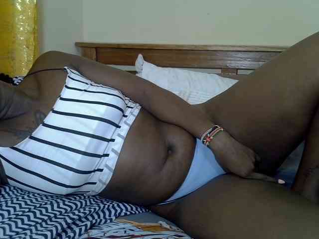 Prettyliz30 webcam