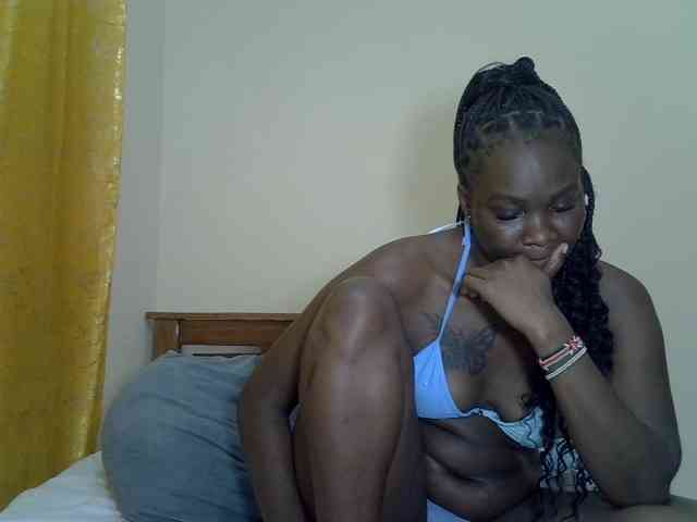 Prettyliz30 webcam