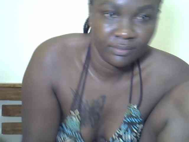 Prettyliz30 webcam