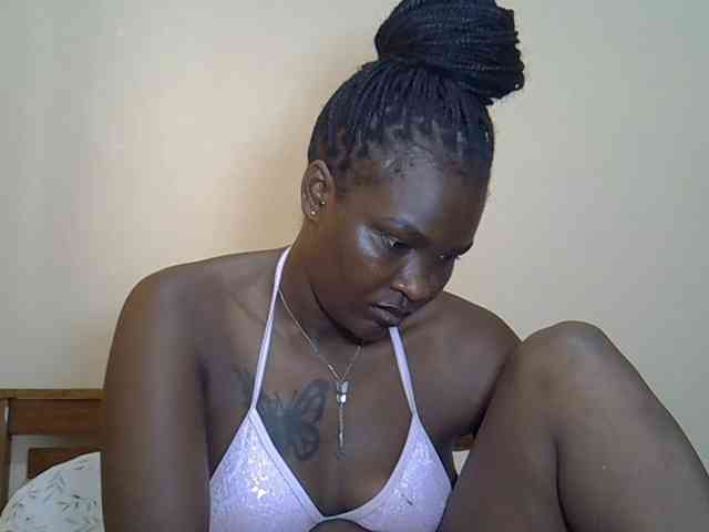 Prettyliz30 webcam