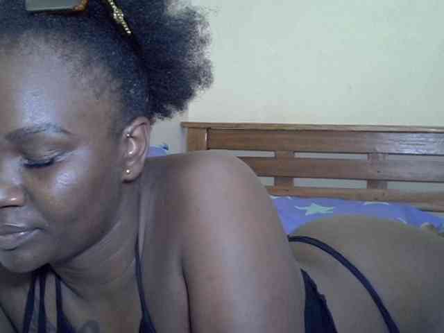 Prettyliz30 webcam