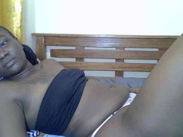 Prettyliz30 webcam