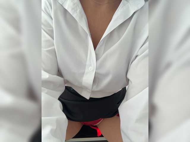 avavirgin live cam on BongaCams