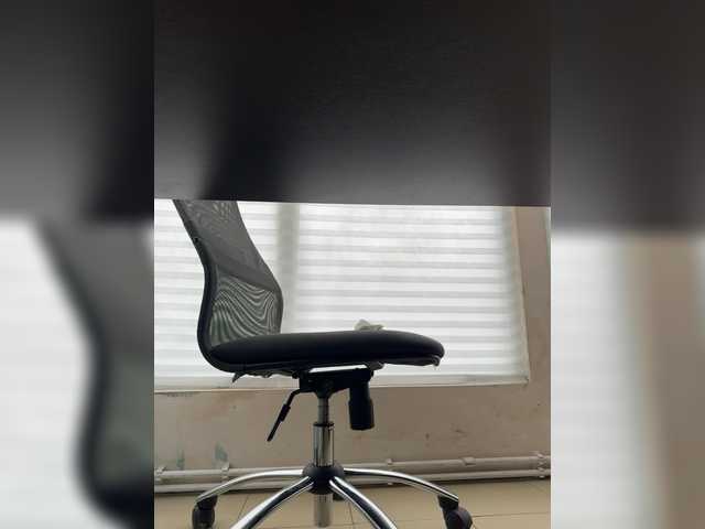 стрип от avavirgin