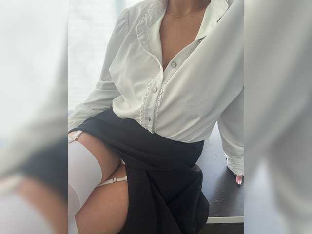 avavirgin live cam on BongaCams