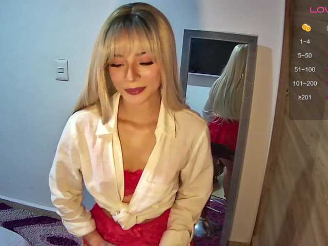 VelvetNella live cam on BongaCams