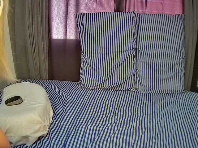 VelvetNella live cam on BongaCams