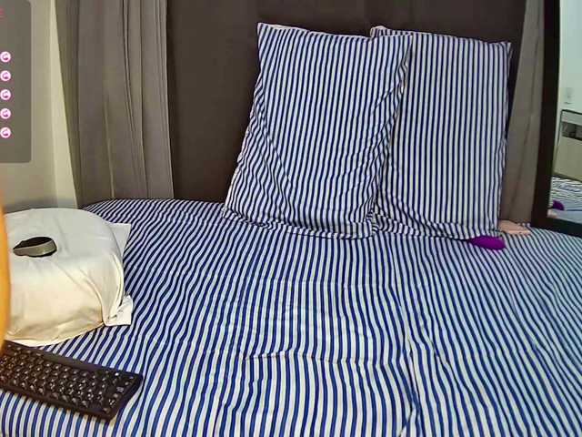 VelvetNella live cam on BongaCams
