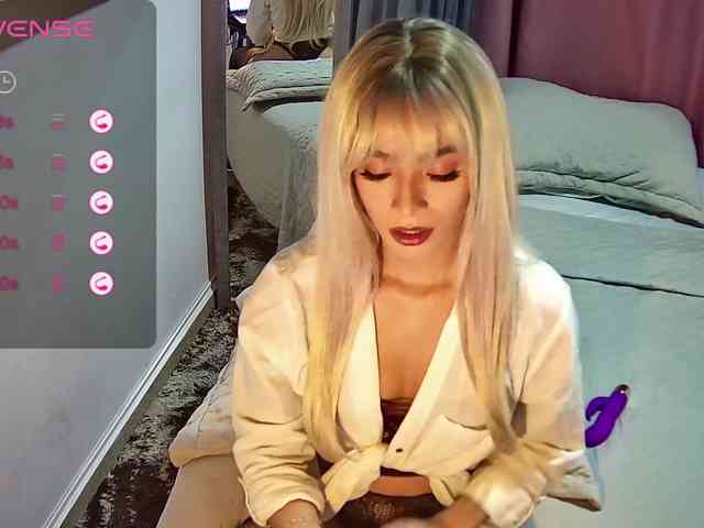 VelvetNella webcam