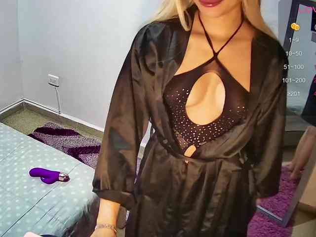 VelvetNella webcam