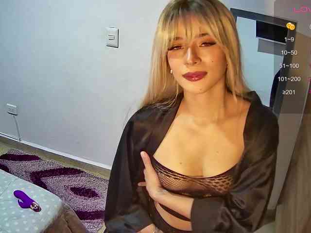 VelvetNella webcam