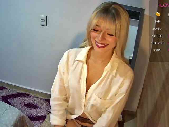 VelvetNella webcam