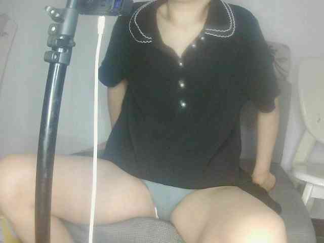 hujiajiajia1314 Live Webcam on BongaCams