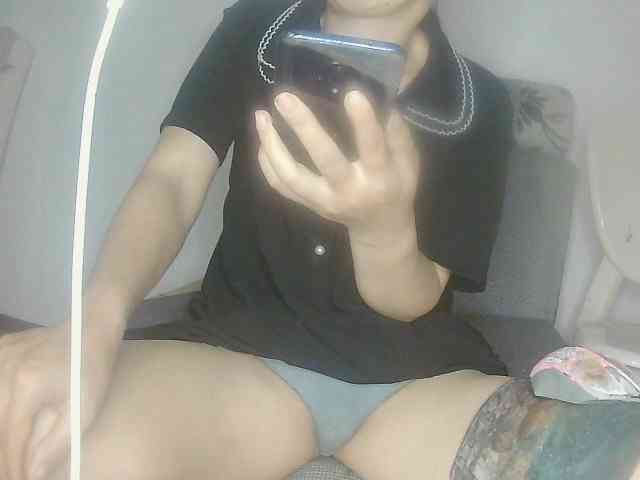 hujiajiajia1314 Live Webcam on BongaCams