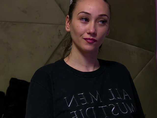 AliceMunro live cam on BongaCams