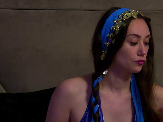 AliceMunro live cam on BongaCams