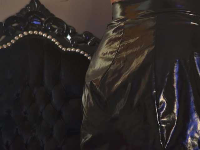 AliceMunro live webcam show