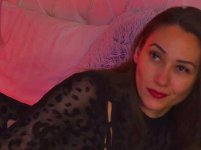 AliceMunro live cam on BongaCams