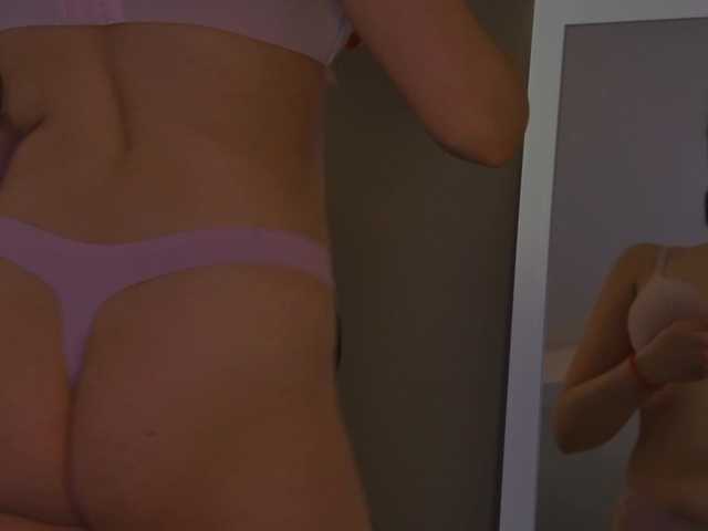 AliceMunro live cam on BongaCams