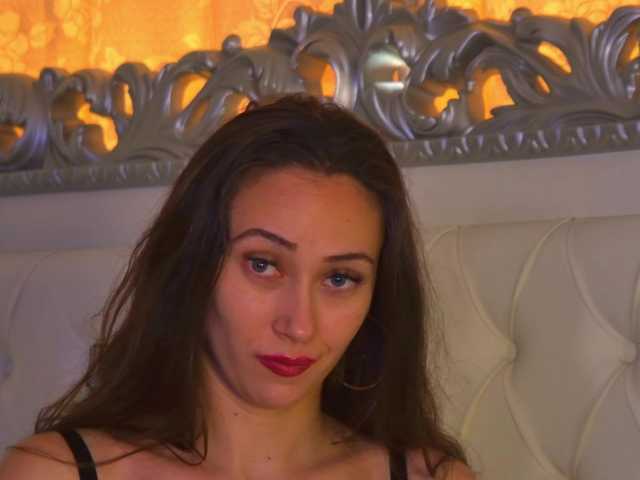 AliceMunro live webcam show