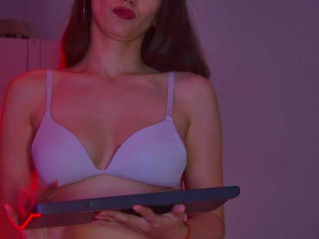 AliceMunro live webcam show