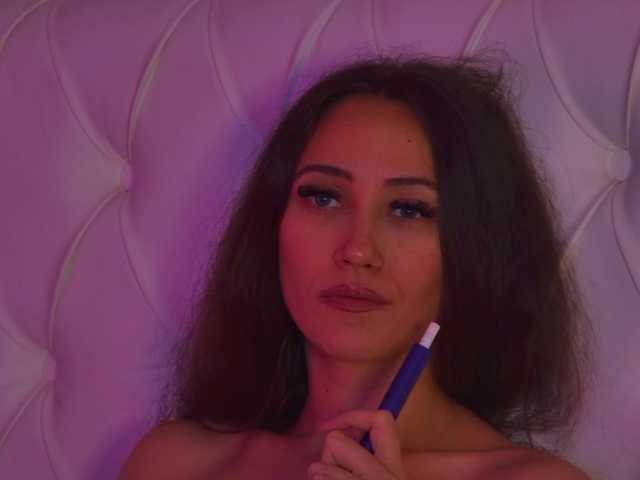 AliceMunro live webcam show