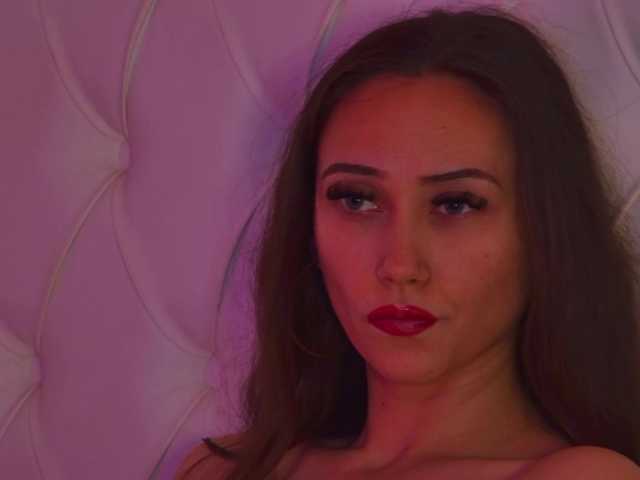 AliceMunro live cam on BongaCams