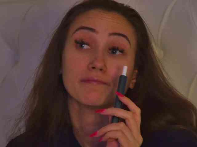 AliceMunro webcam